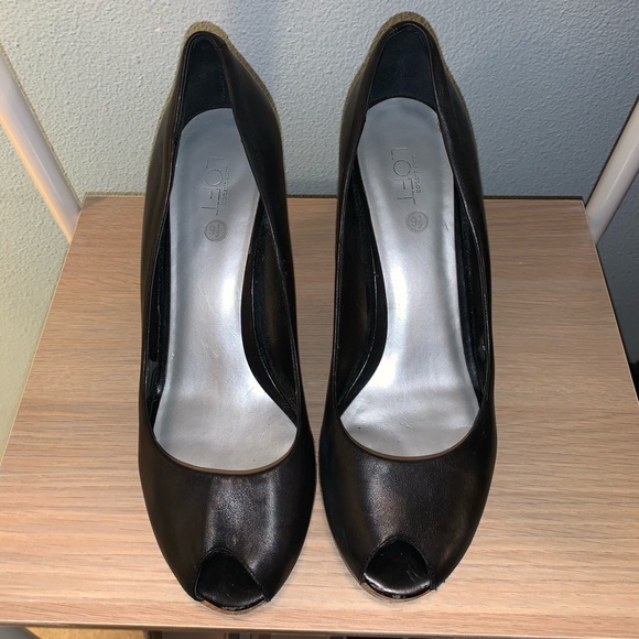 LOFT Peep Toe Black Heel - Picture 1 of 8